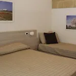 ホテル Masseria Relais Santa Teresa サンニコーラ