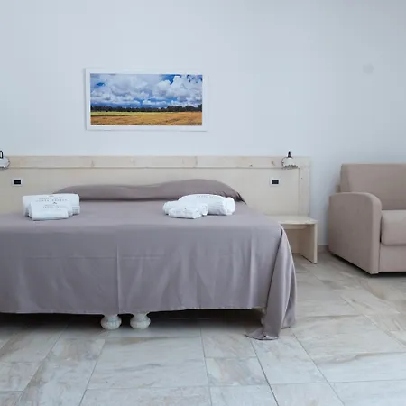 Masseria Relais Santa Teresa سانيكولا