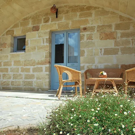 Hotel Masseria Relais Santa Teresa 4*