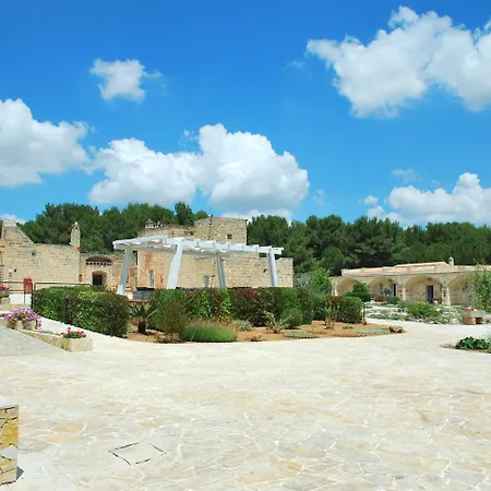Hotel Masseria Relais Santa Teresa 4*