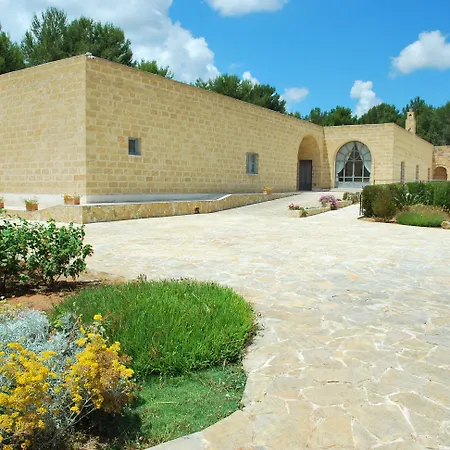 Hotel Masseria Relais Santa Teresa 4*