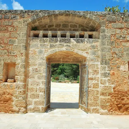 Masseria Relais Santa Teresa 4*