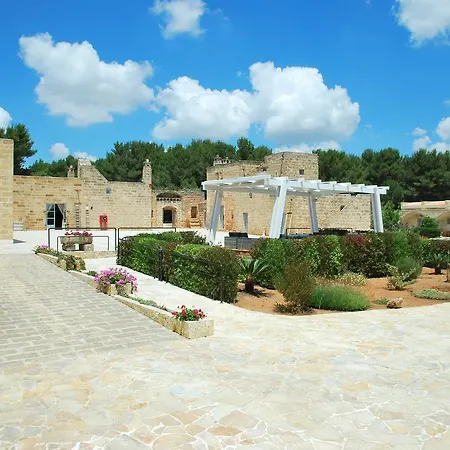 Masseria Relais Santa Teresa 4* سانيكولا