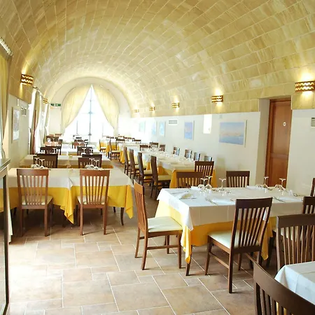 فندق Masseria Relais Santa Teresa