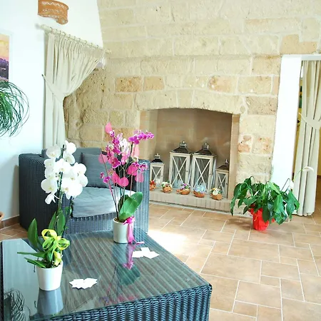 Masseria Relais Santa Teresa 4* سانيكولا